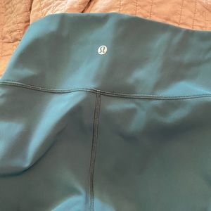 Lululemon crop leggings